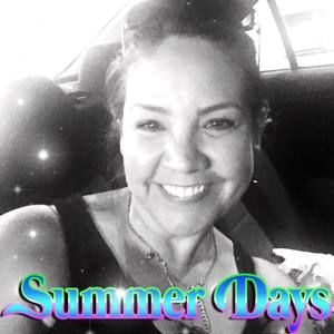 Meet your Posher, Claudia